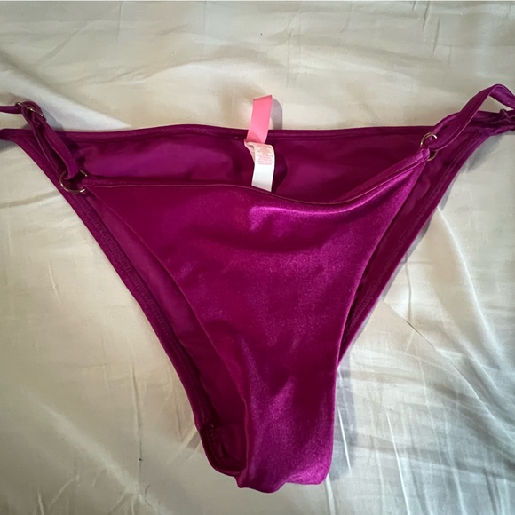 Victoria’s Secret bikini set size large - Picture 6 of 6